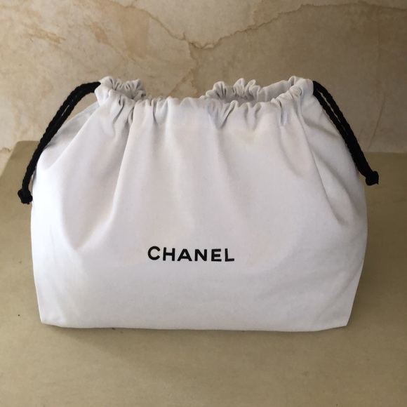 CHANEL white cotton canvas drawstring pouch cosmetic bag storage bag - AUTHENTIC - Picture 13 of 16